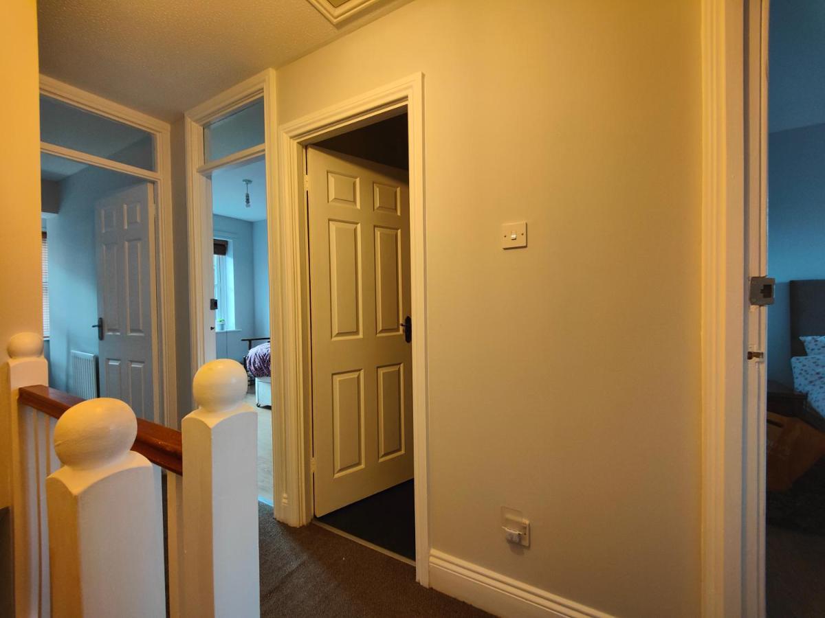 Great Place In Newcastle Apartment Exterior photo
