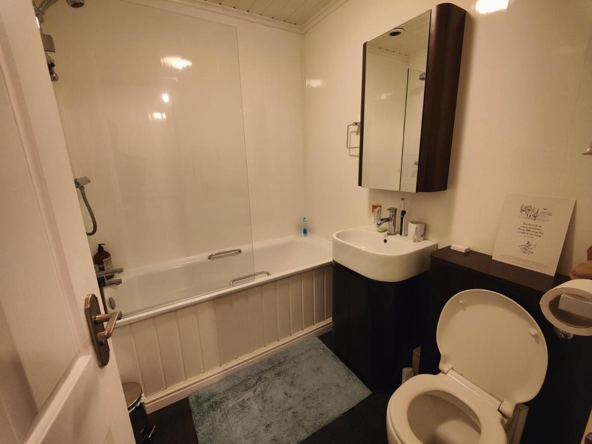 Great Place In Newcastle Apartment Exterior photo